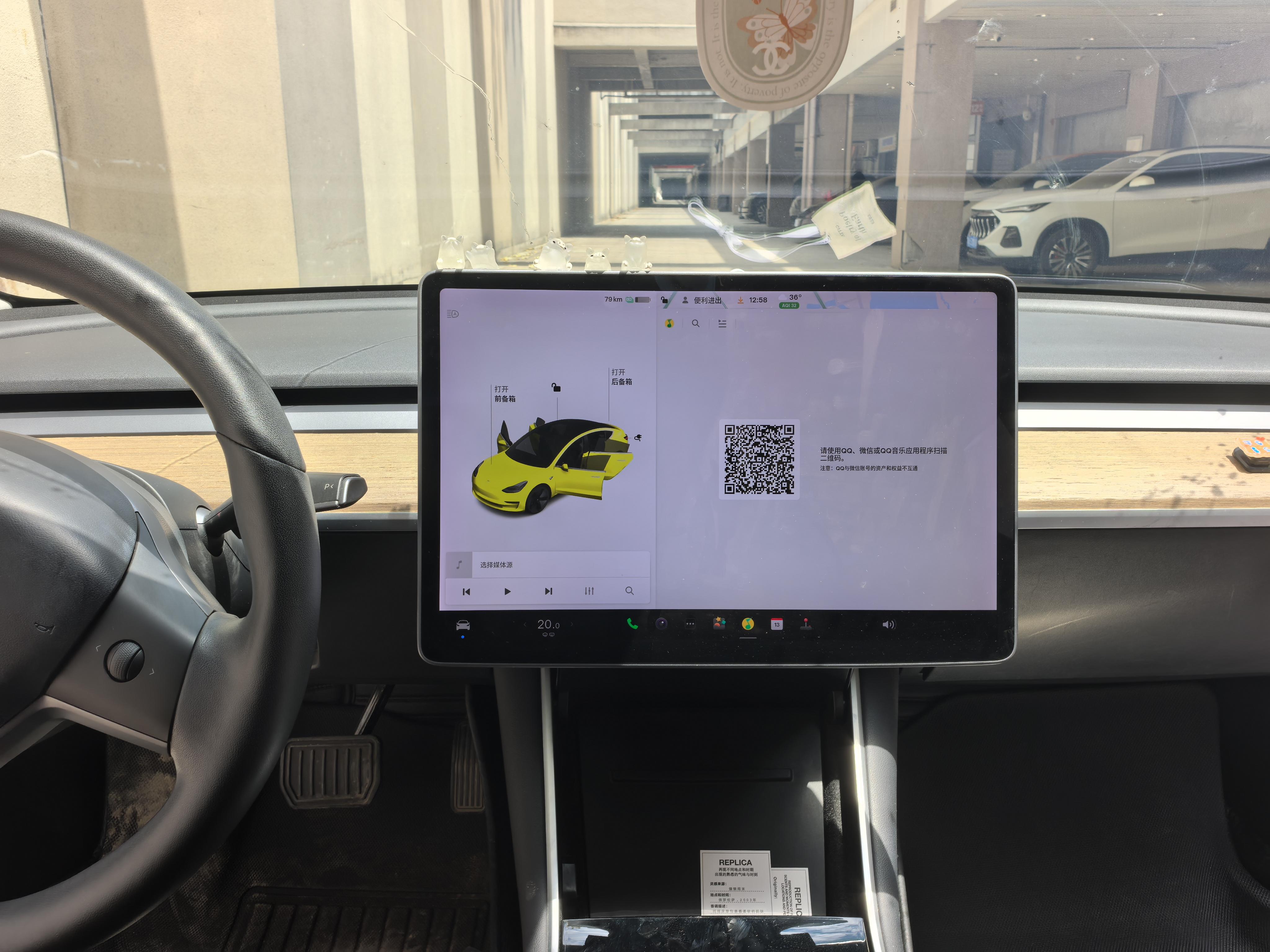 Tesla Model 3 2019 thumb 3