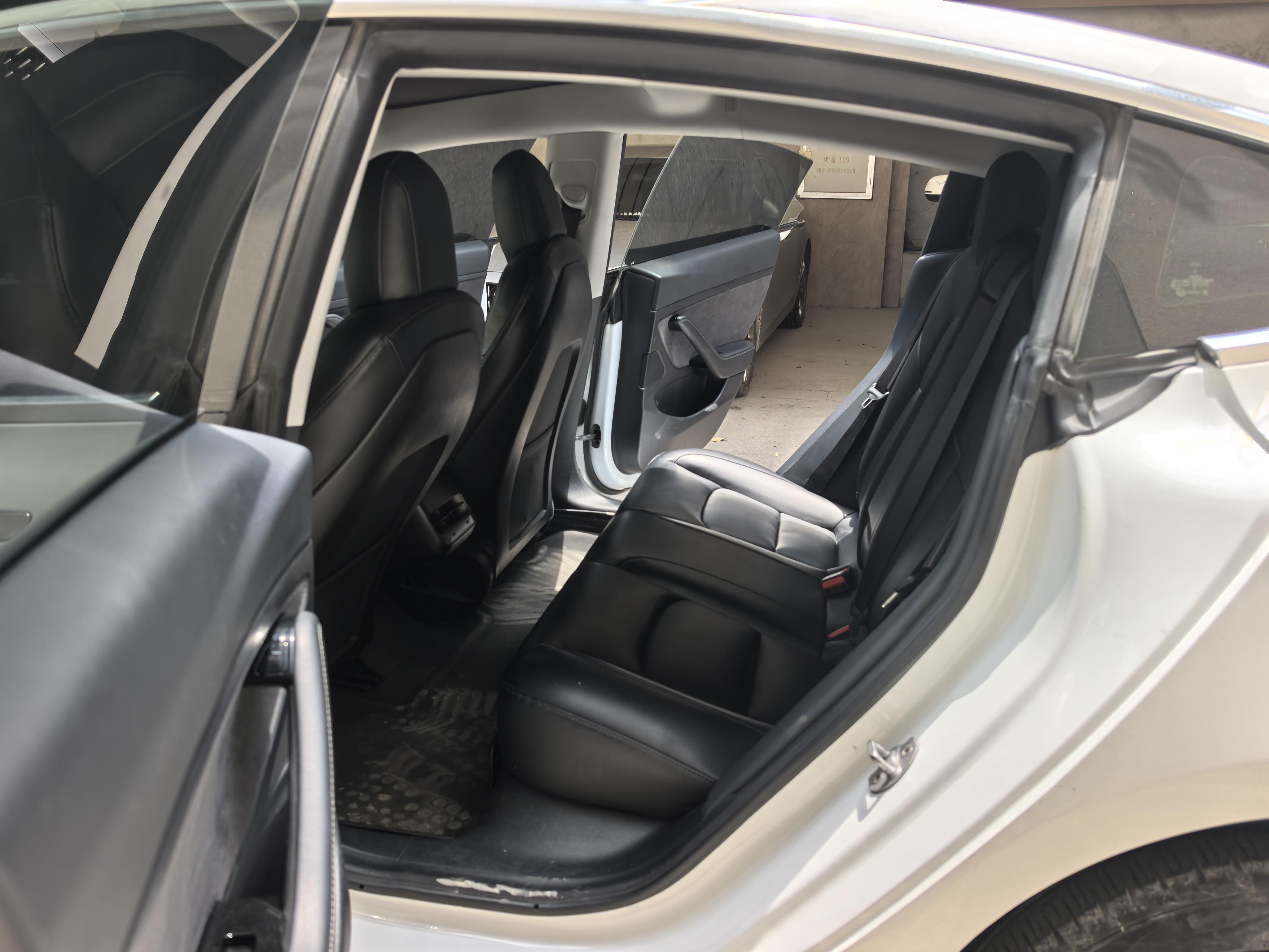 Tesla Model 3 2019 thumb 8