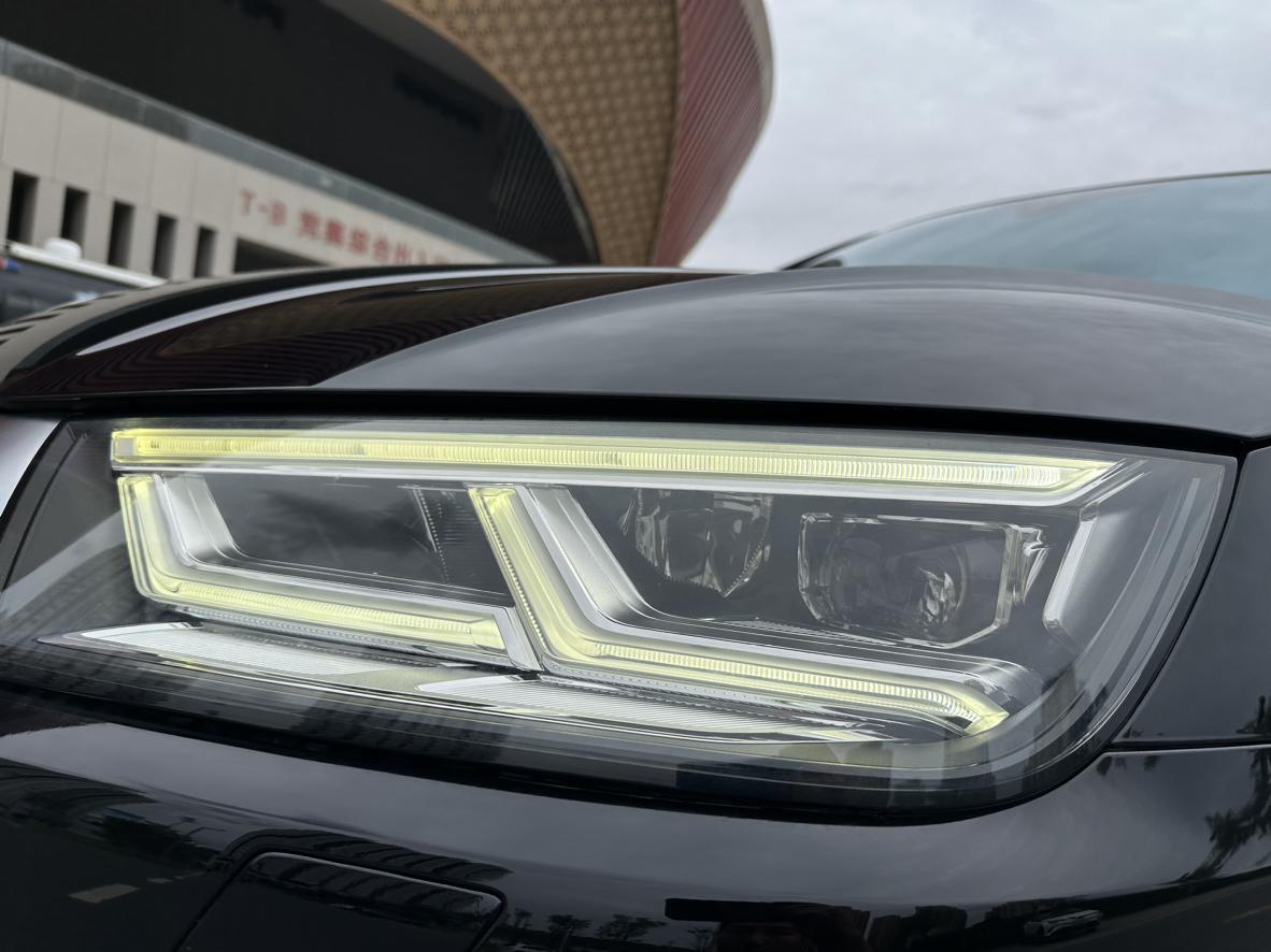 Audi Q5 2018 thumb 6
