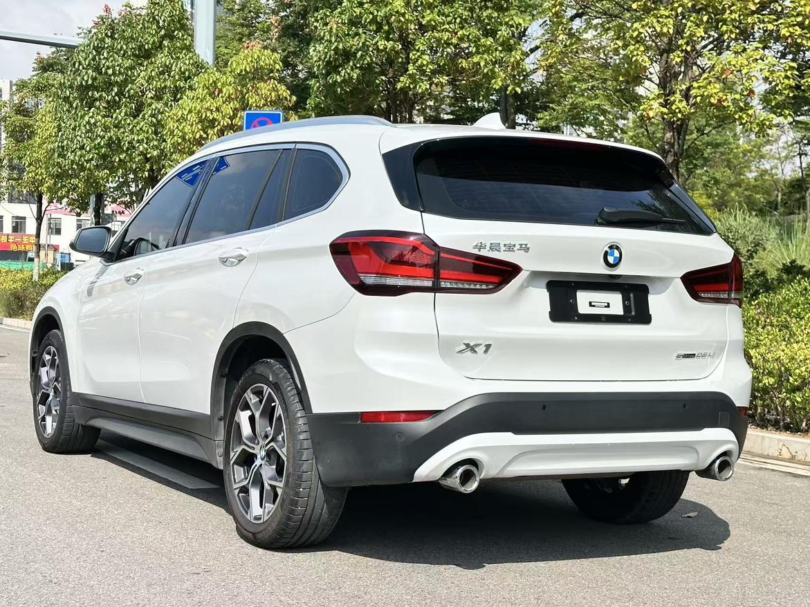 BMW X1 2022 thumb 2