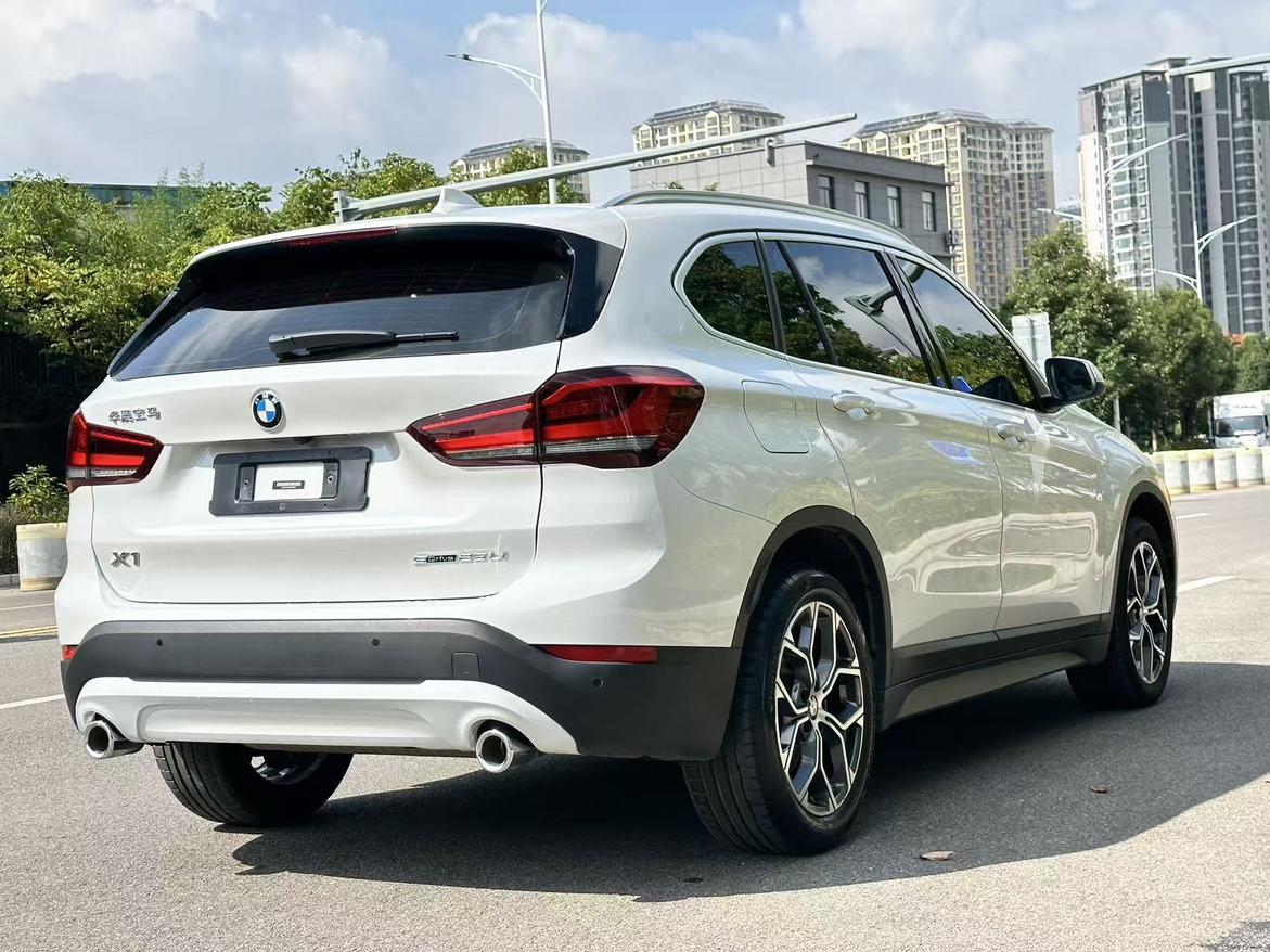 BMW X1 2022 thumb 4