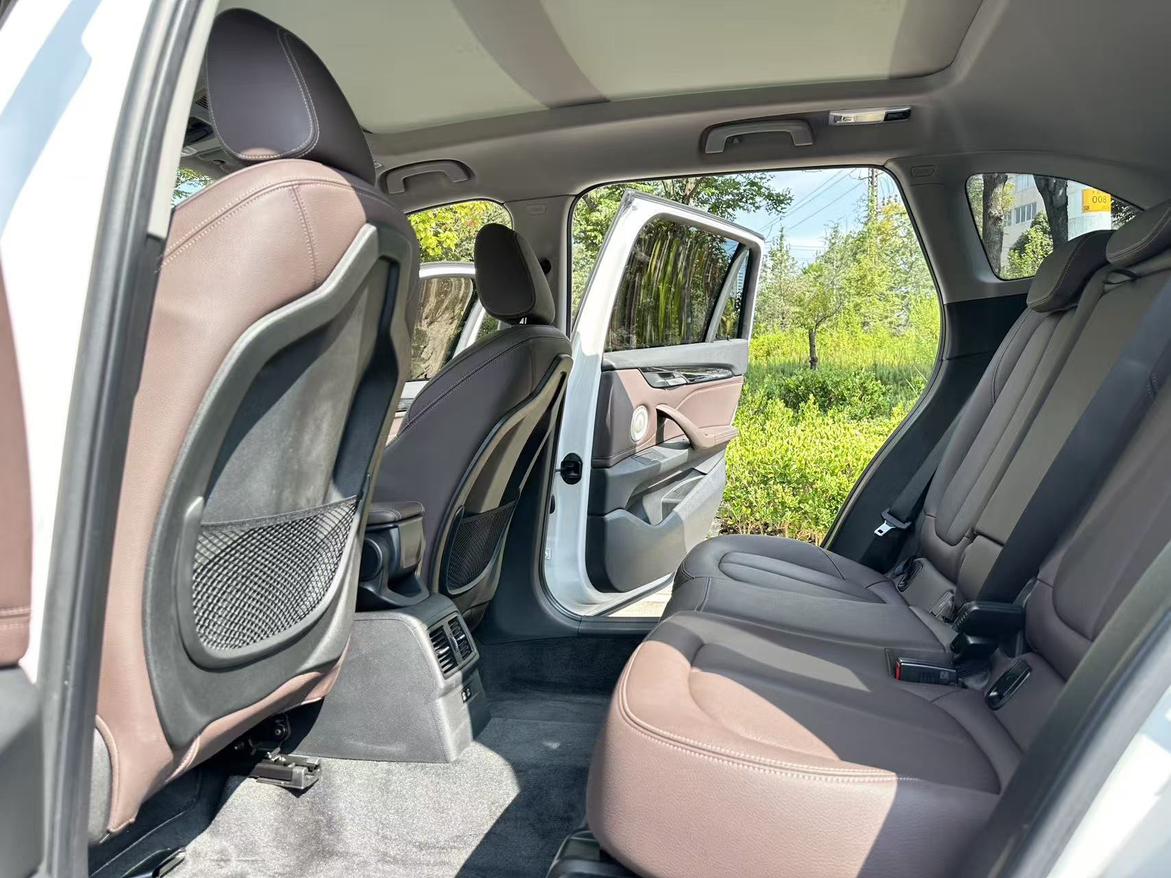 BMW X1 2022 thumb 10