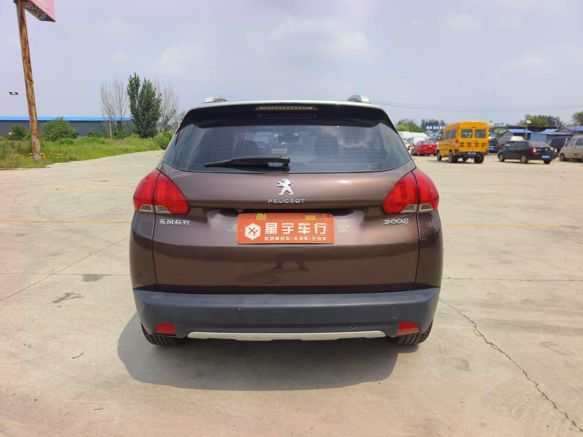 Peugeot 2008 2014 thumb 4