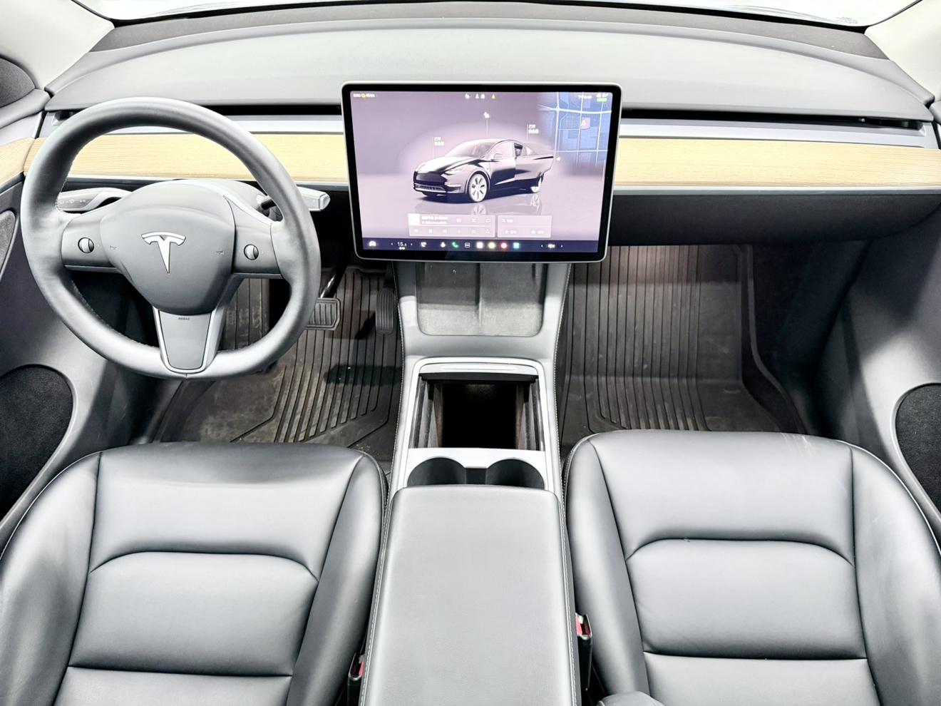 Tesla Model Y 2022 thumb 9