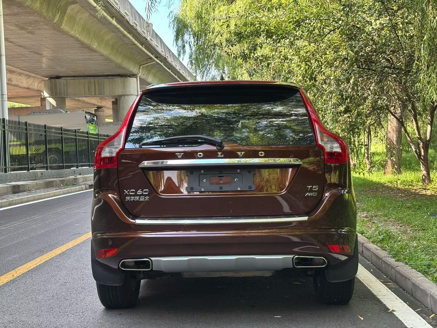 Volvo XC60 2015 thumb 12