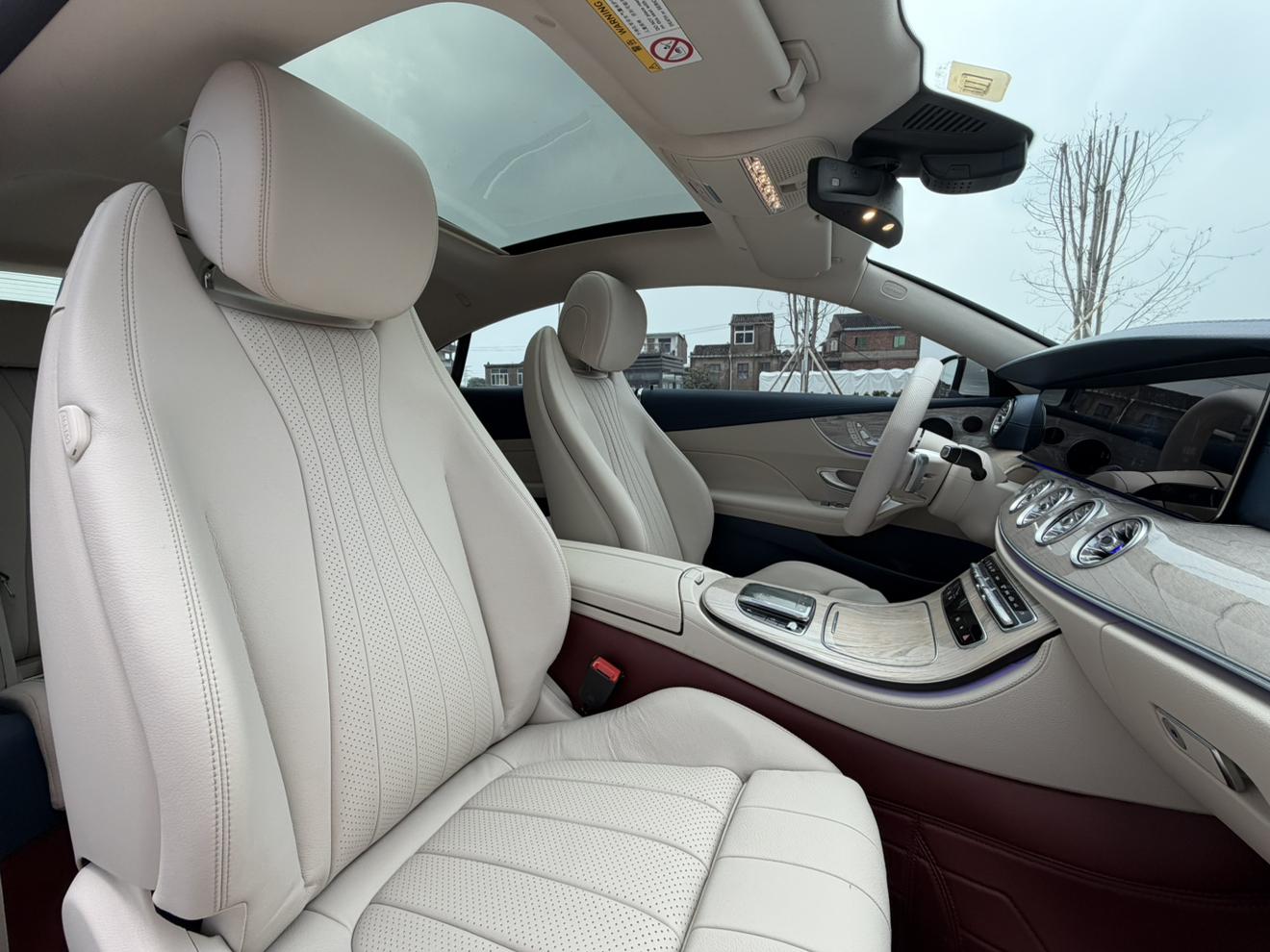 Mercedes-Benz E-Класс 2023 thumb 12
