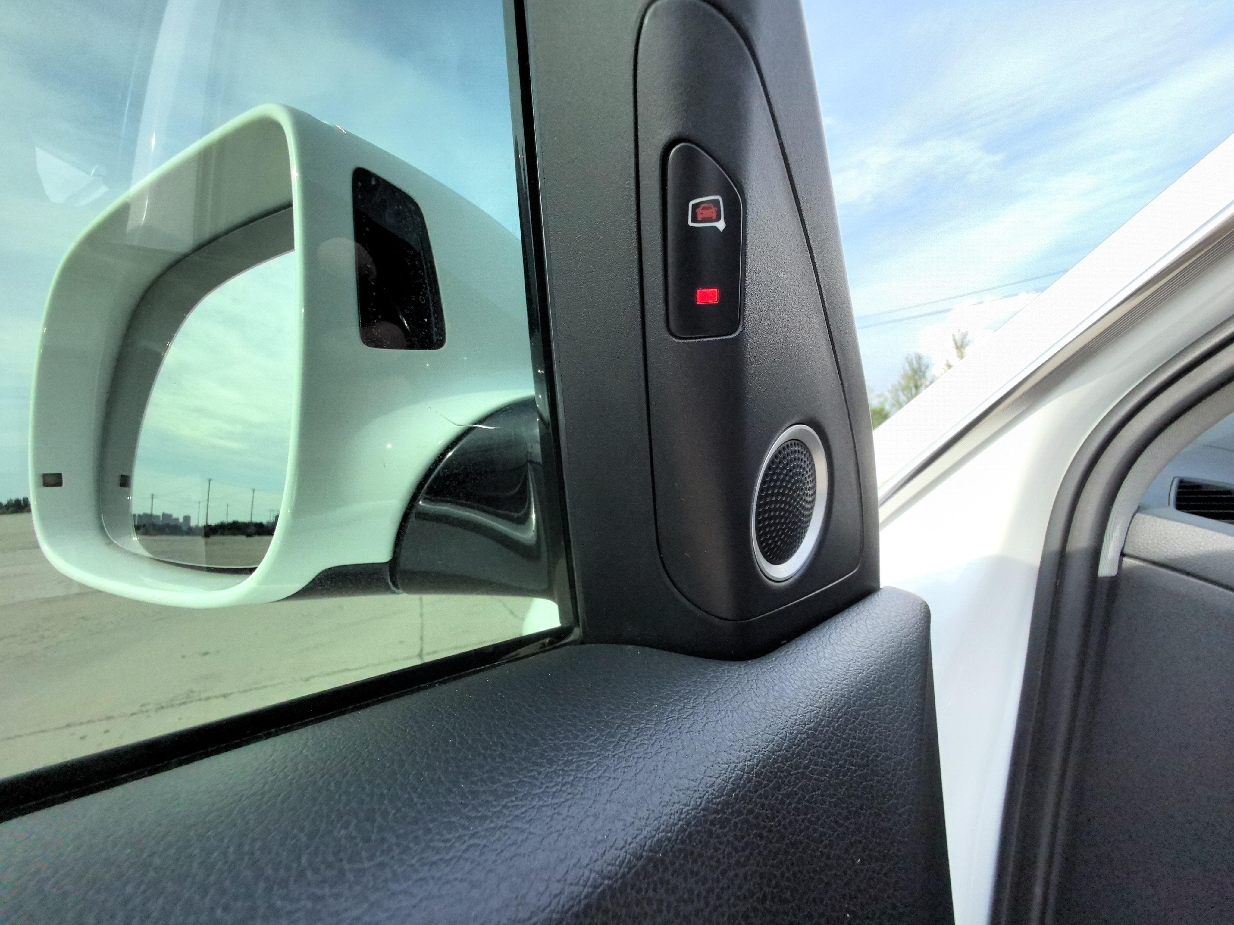 Audi Q5 2016 thumb 9