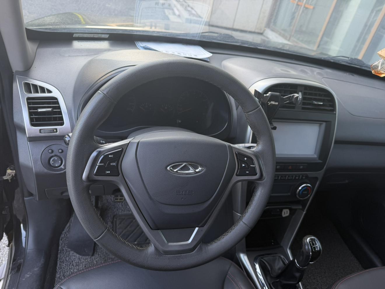 Chery Tiggo 3 2015 thumb 9