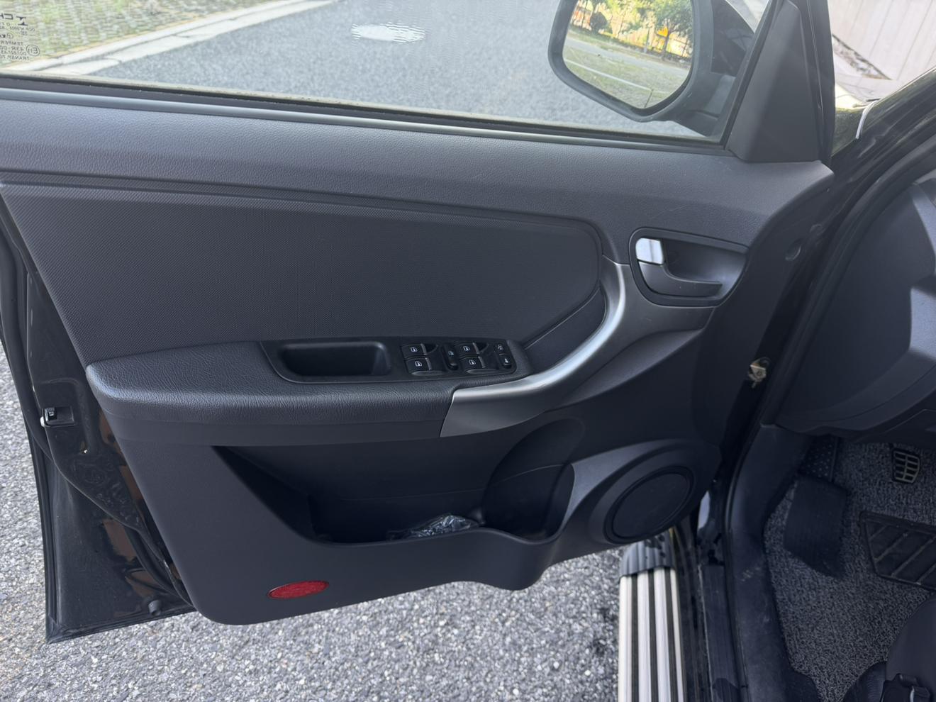 Chery Tiggo 3 2015 thumb 12