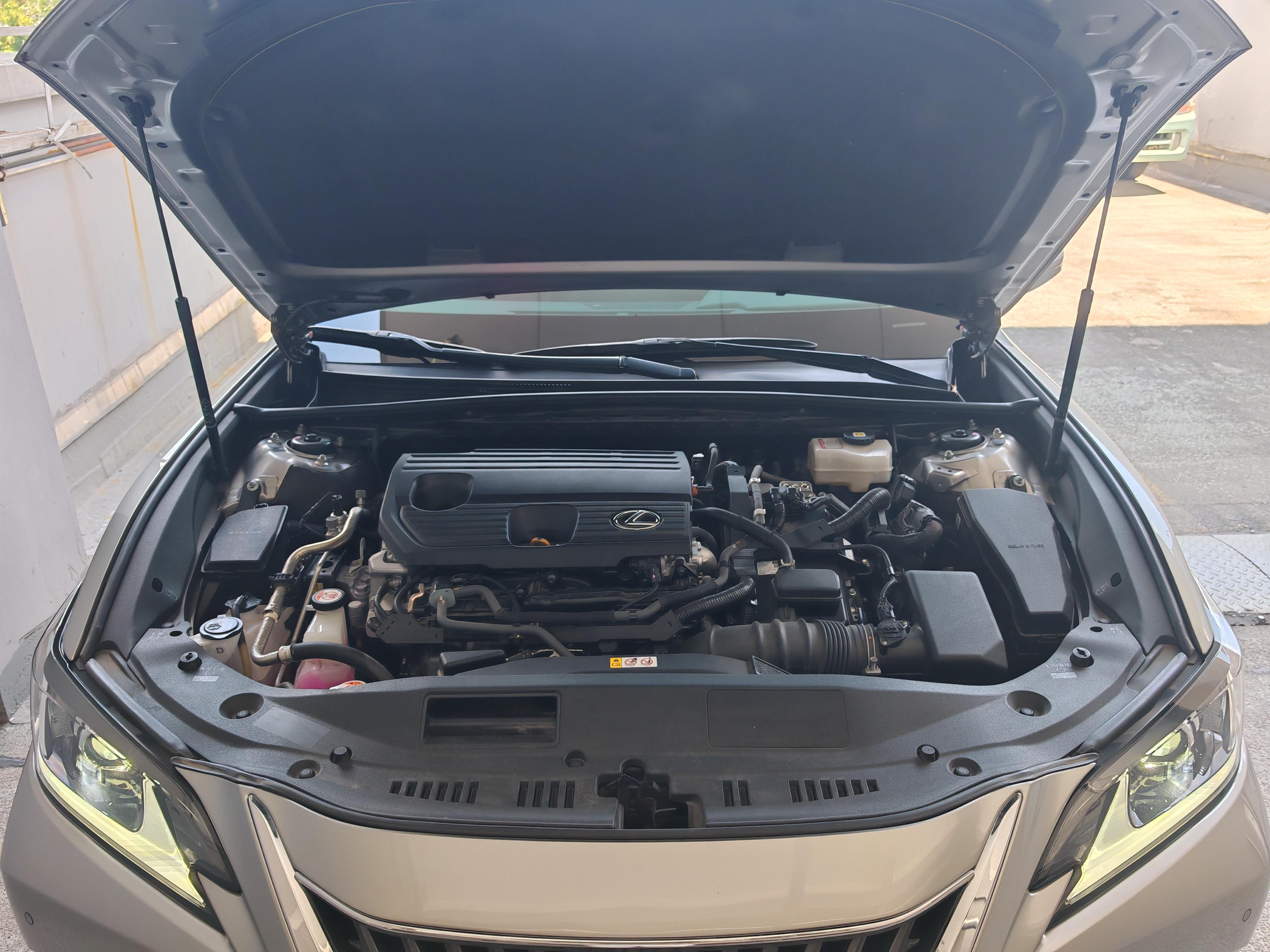 Lexus ES 2022 thumb 4