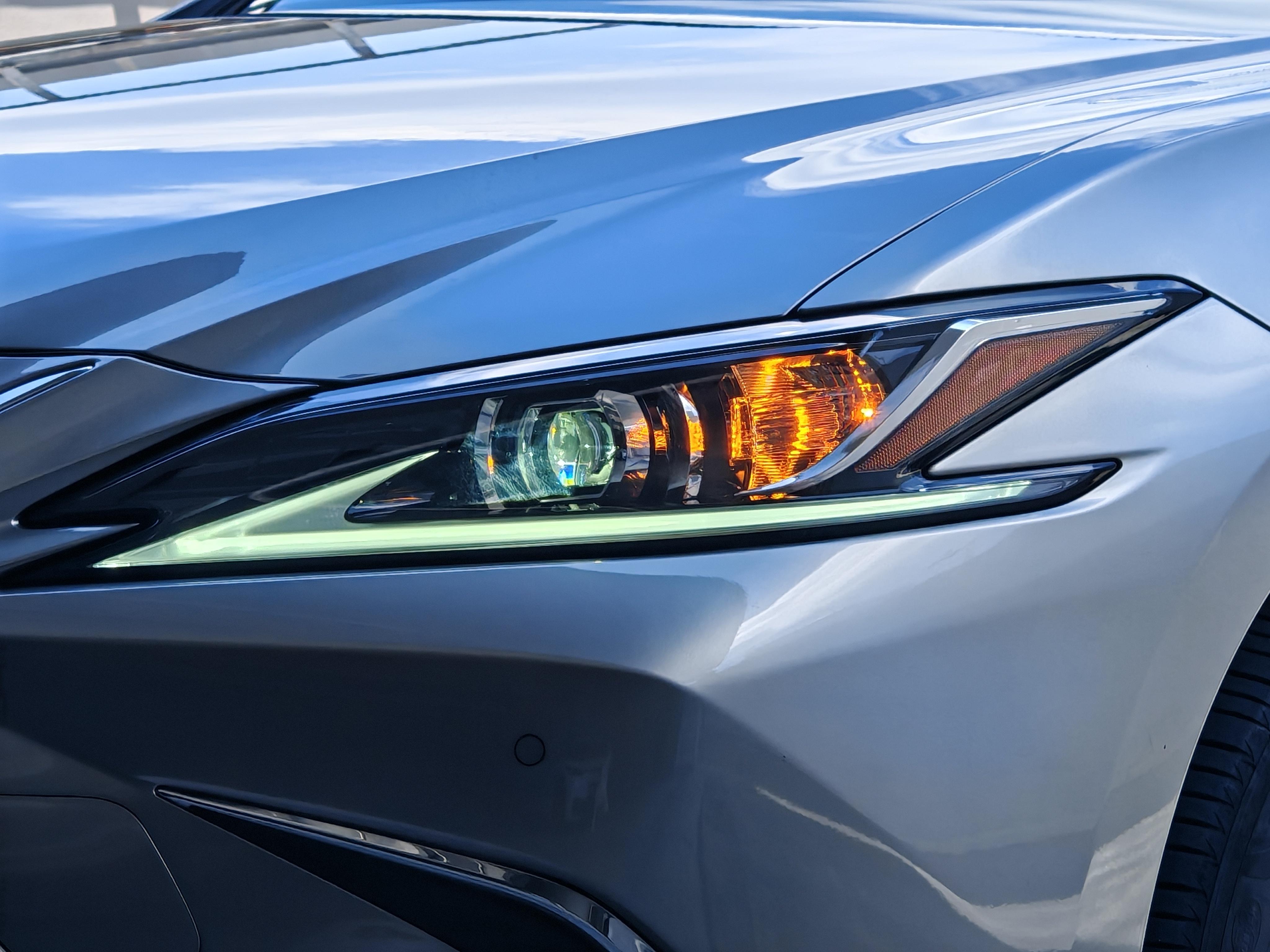 Lexus ES 2022 thumb 5