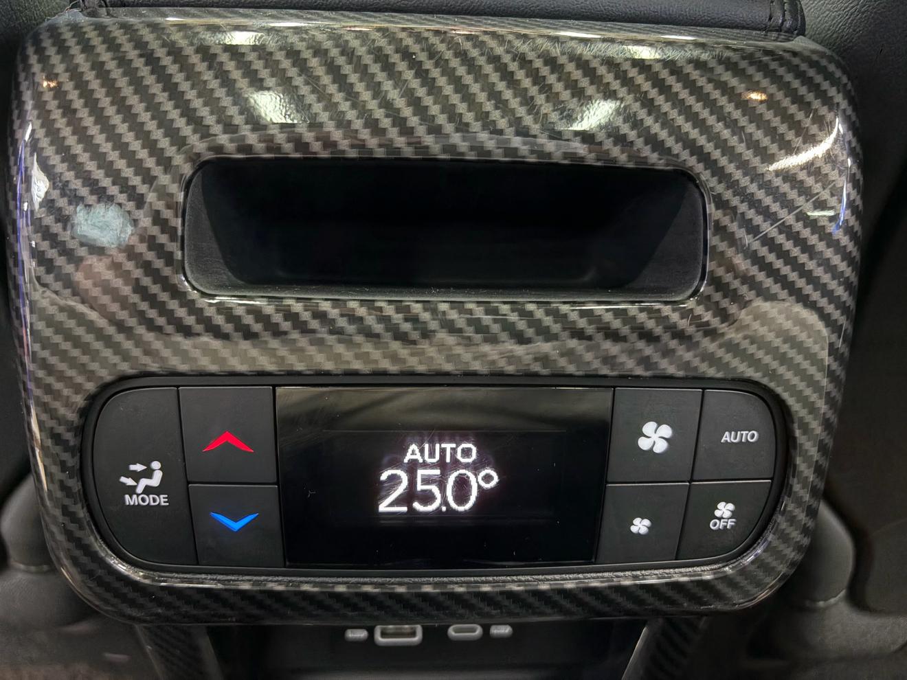 Jeep Grand Commander 2020 thumb 6