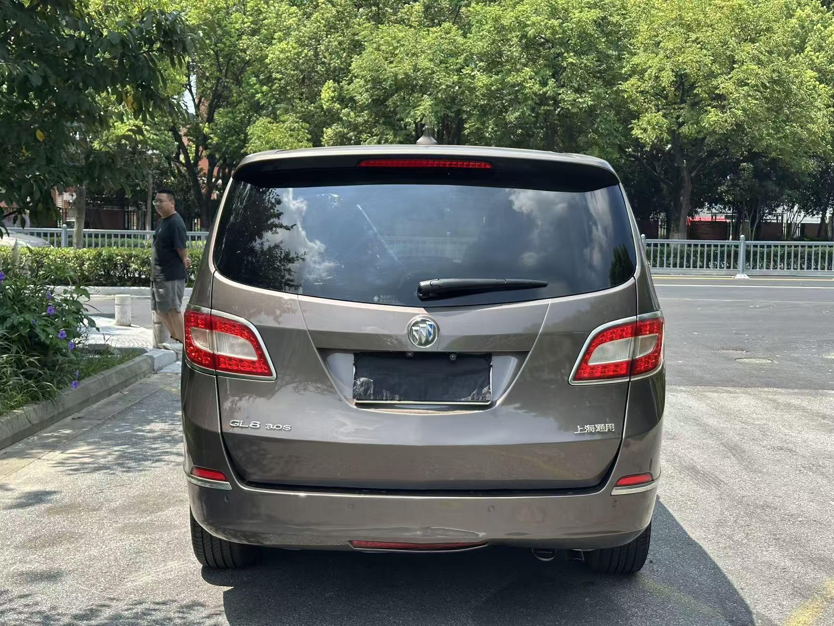 Buick GL8 2013 thumb 3