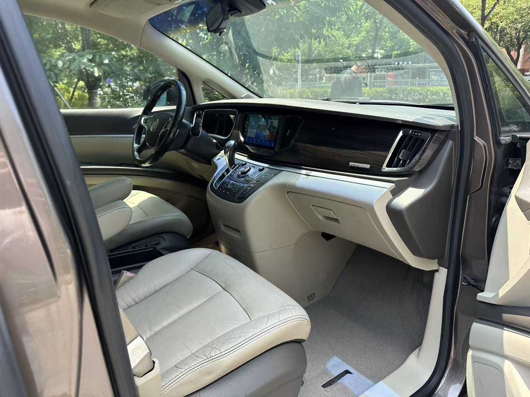 Buick GL8 2013 thumb 8