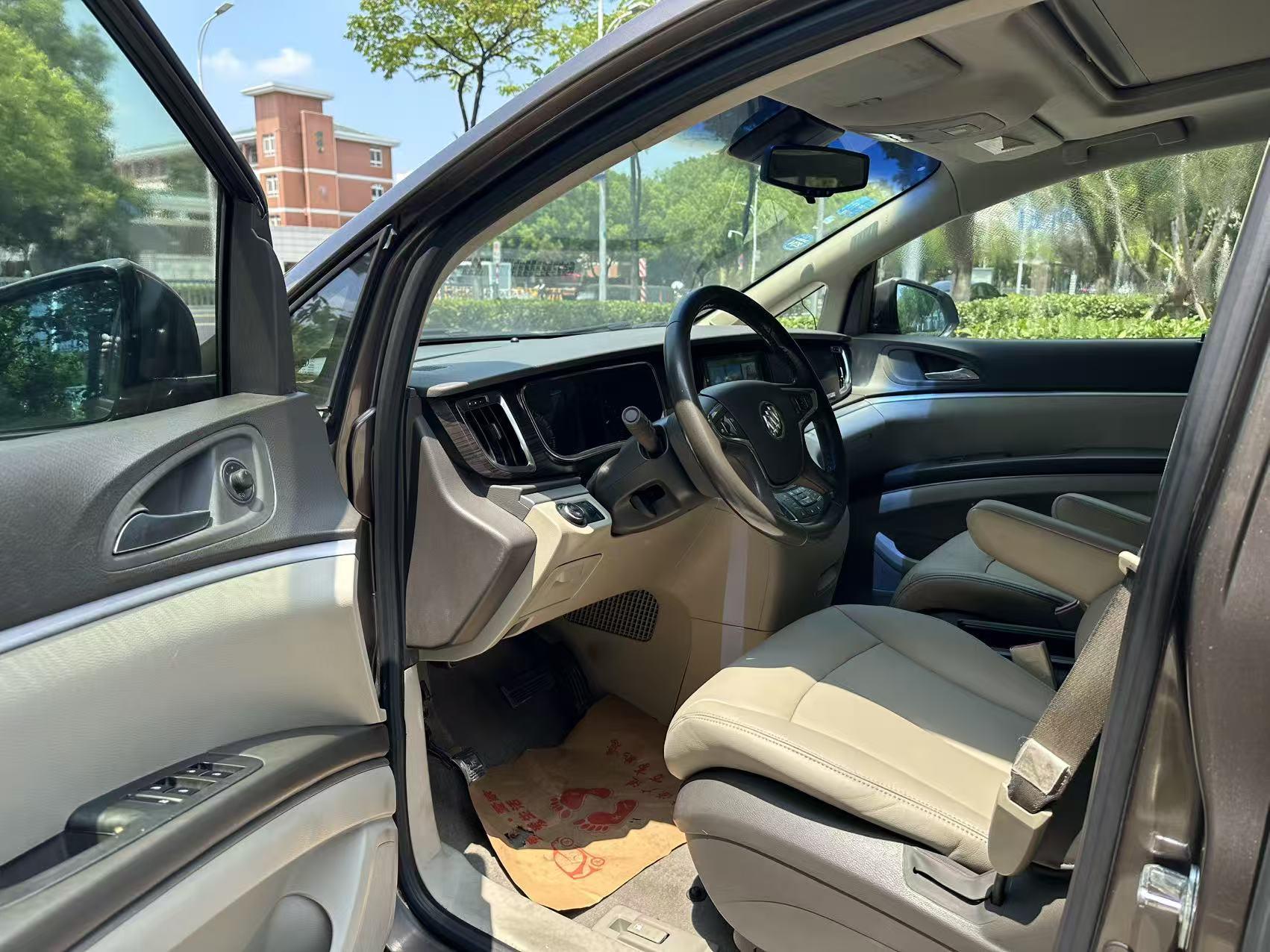 Buick GL8 2013 thumb 9