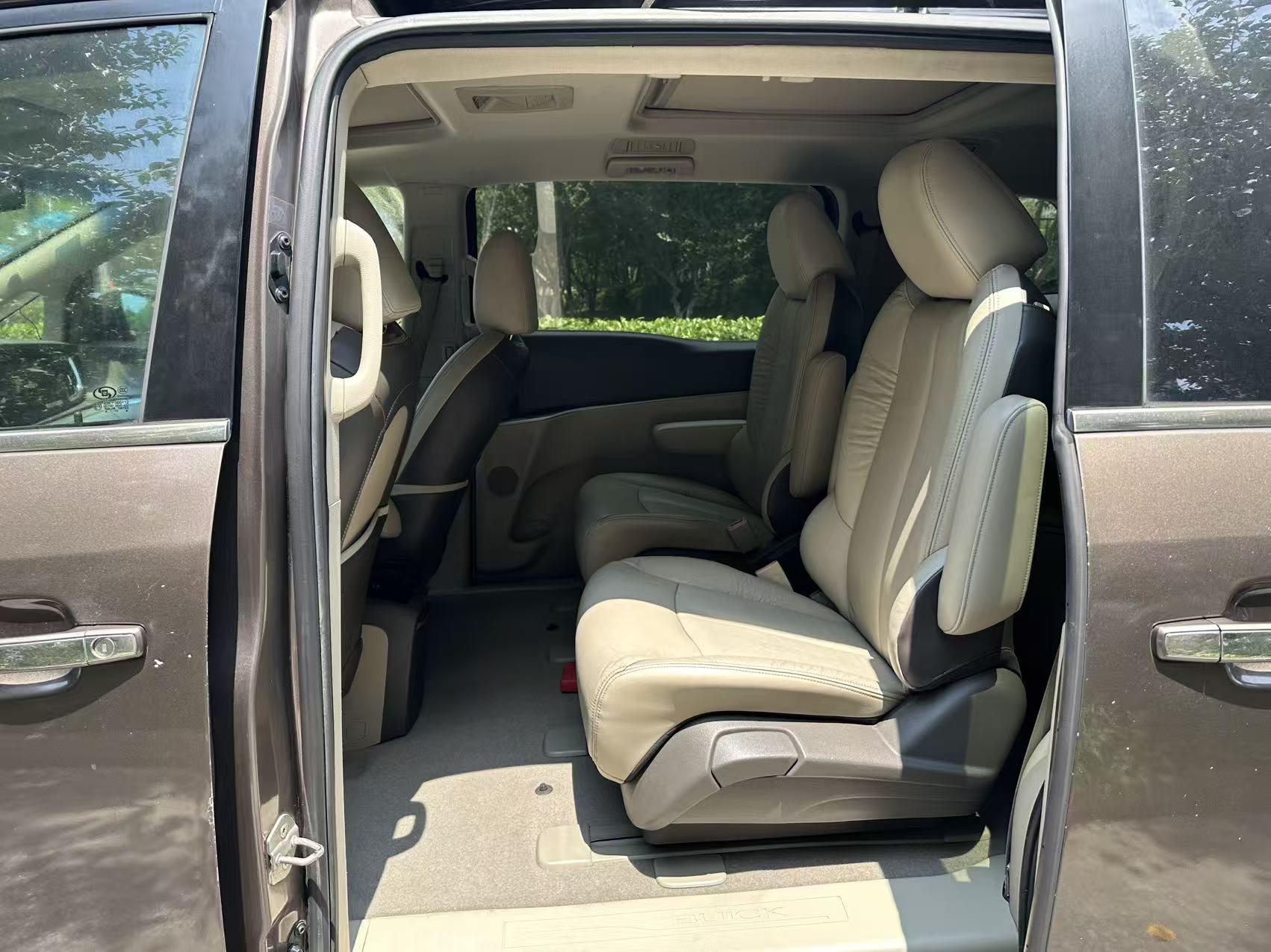 Buick GL8 2013 thumb 10