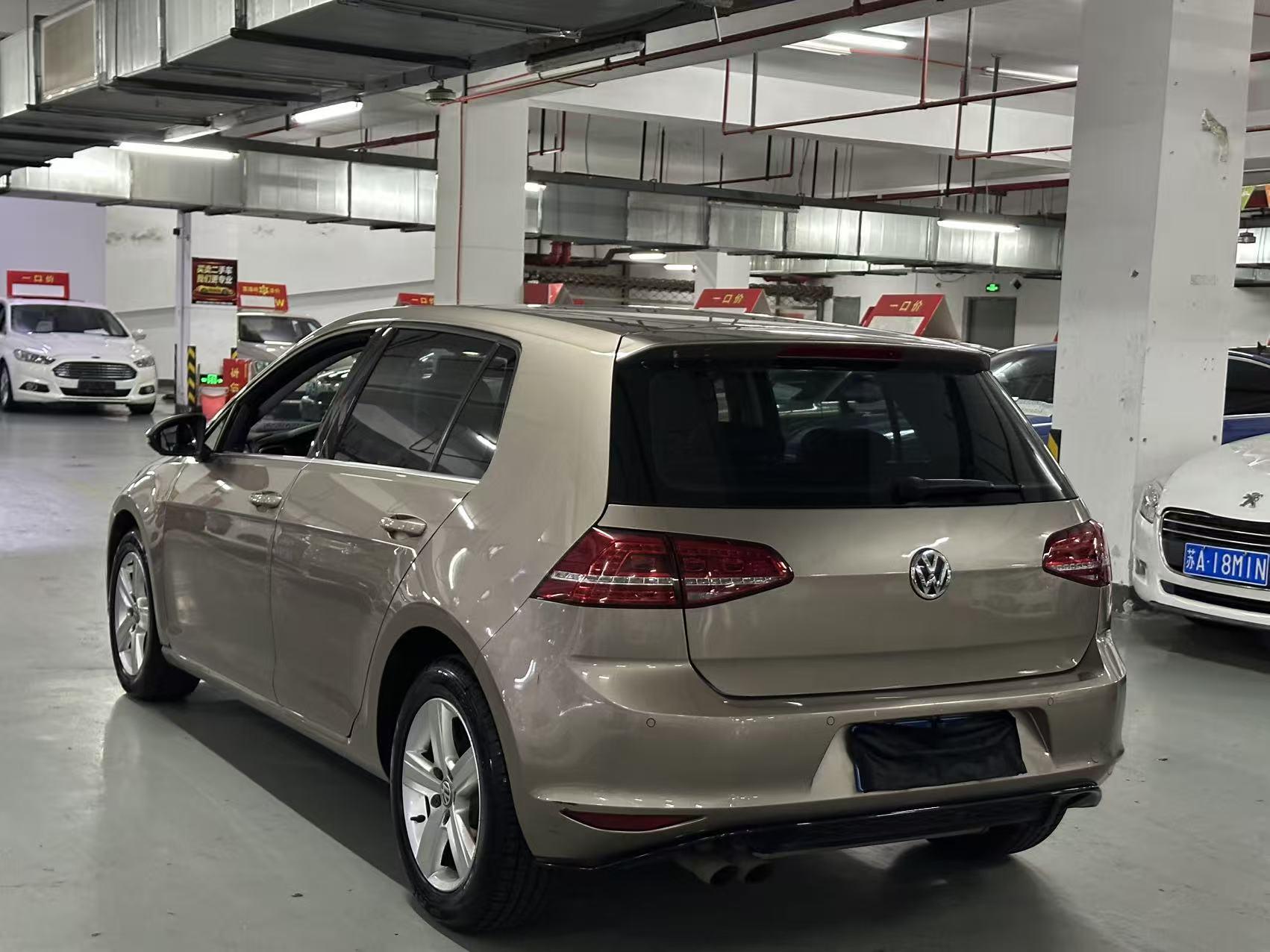 Volkswagen Golf Sportsvan 2016 thumb 2