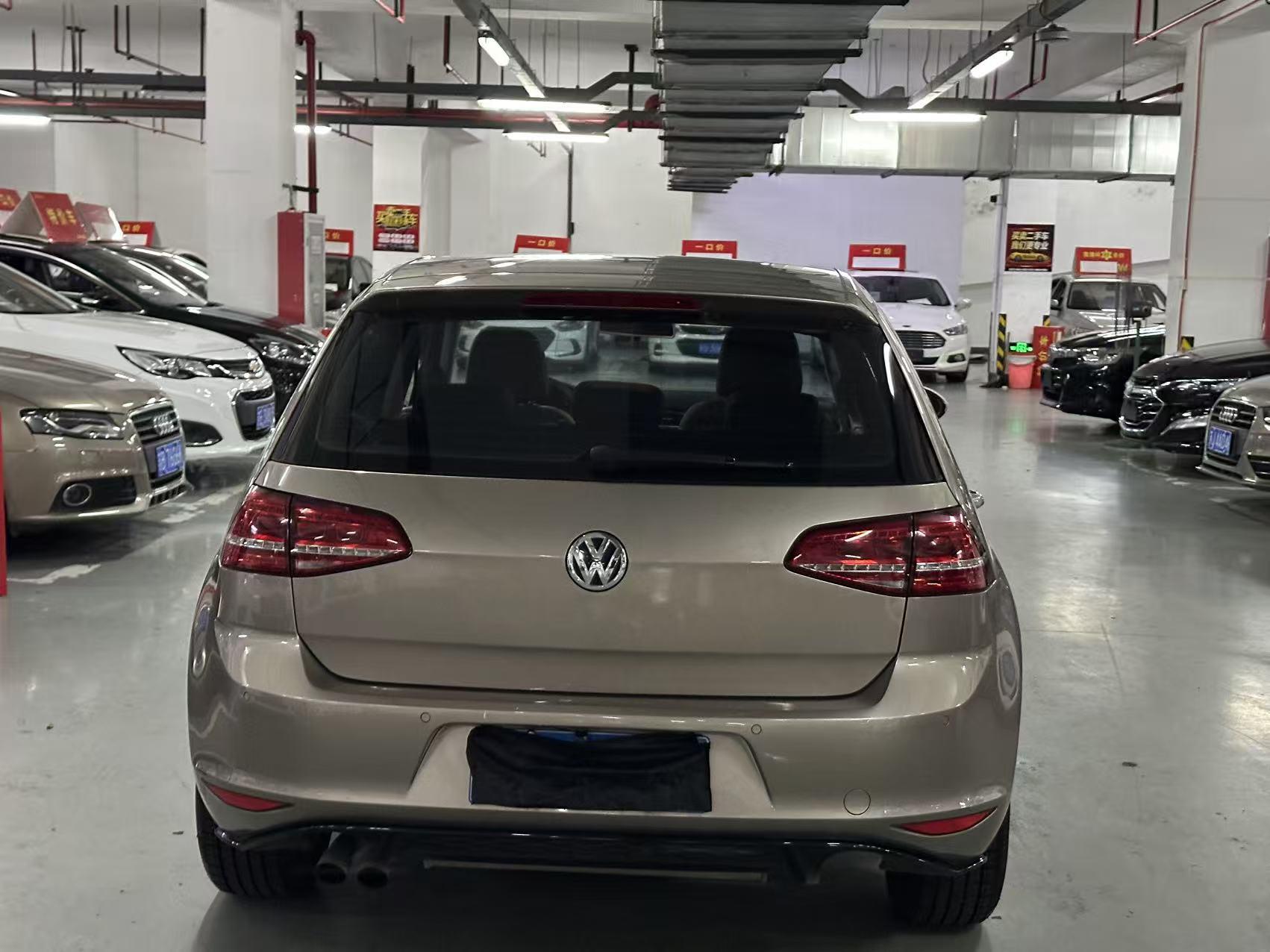 Volkswagen Golf Sportsvan 2016 thumb 3