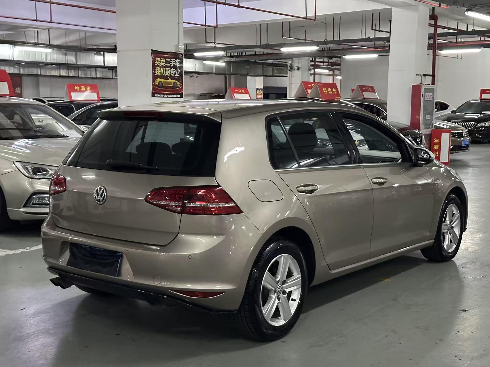 Volkswagen Golf Sportsvan 2016 thumb 4