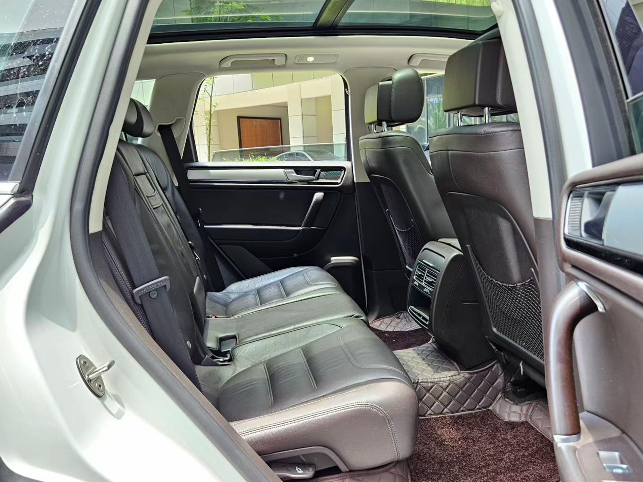 Volkswagen Touareg 2016 thumb 7