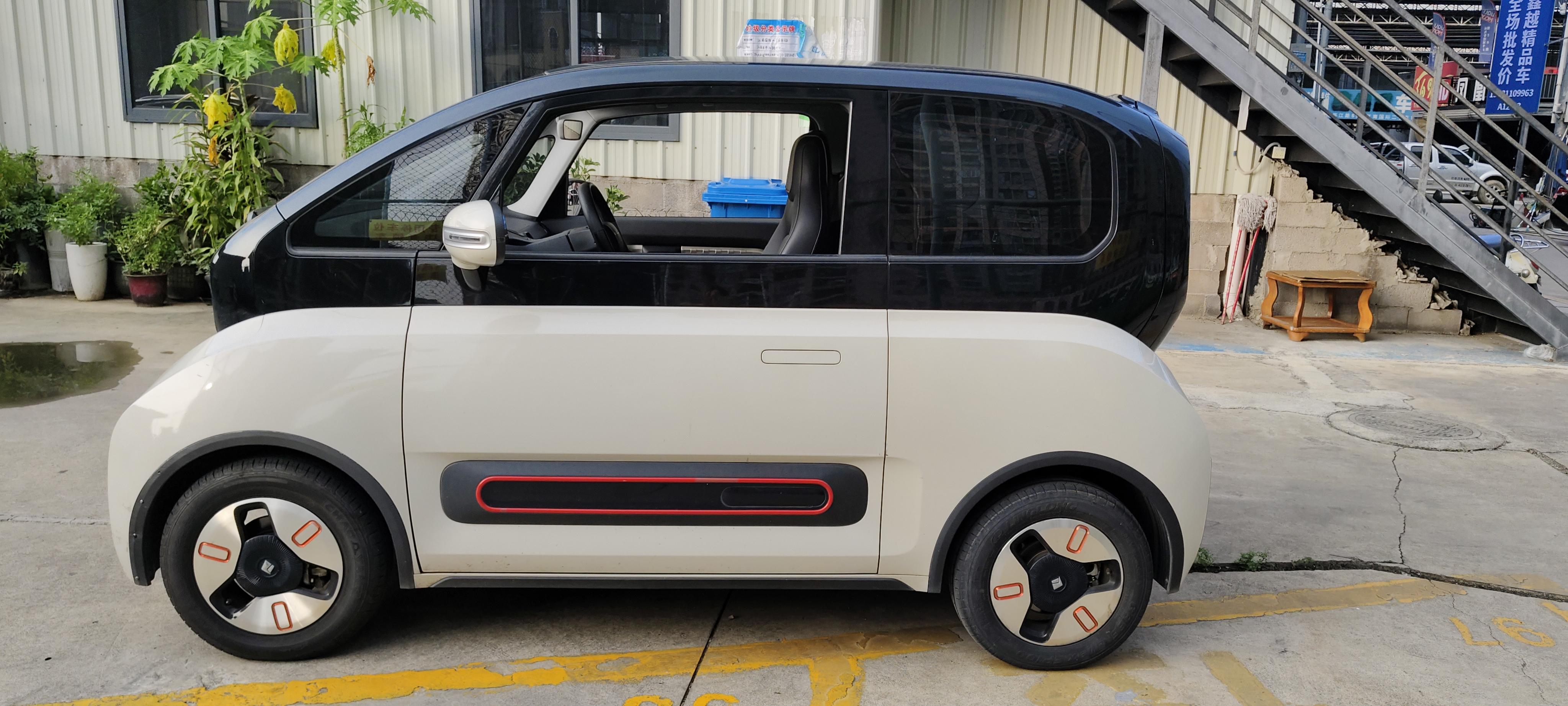 Baojun Kiwi EV 2022 thumb 2