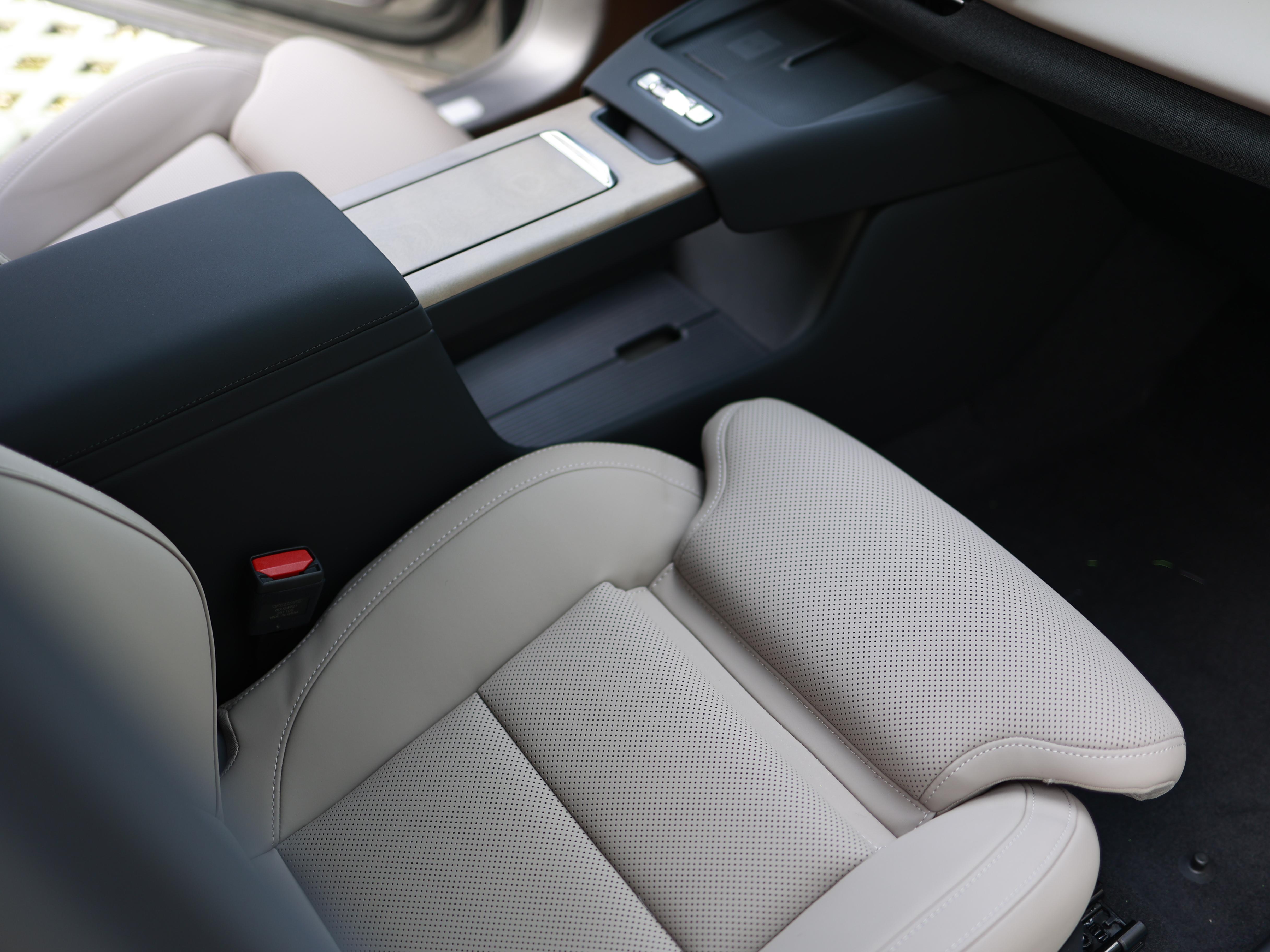 Volvo XC70 2026 thumb 10