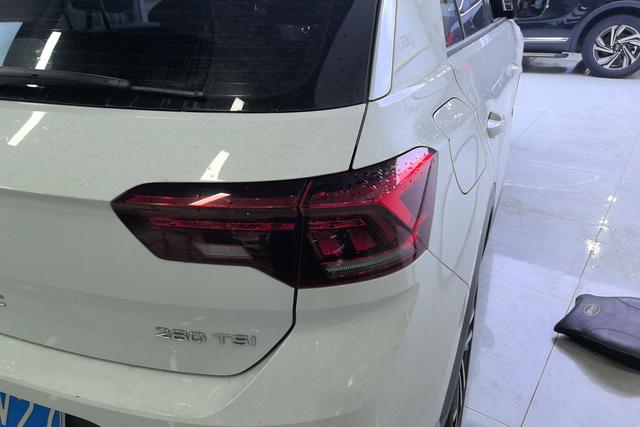 Volkswagen T-Roc 2021 thumb 4