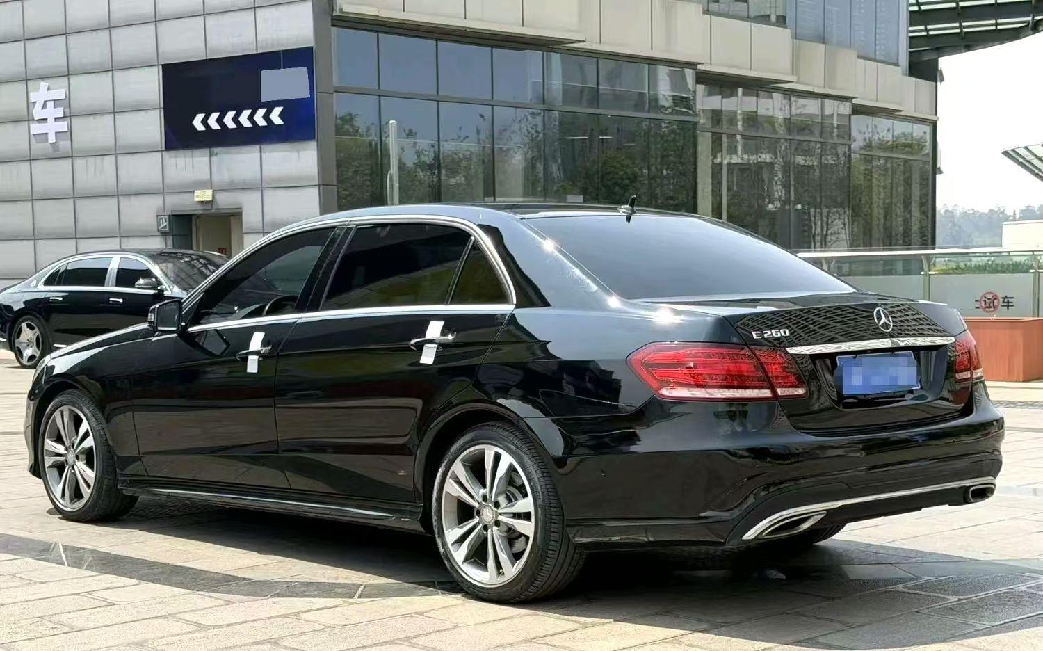 Mercedes-Benz E-Класс 2015 thumb 2