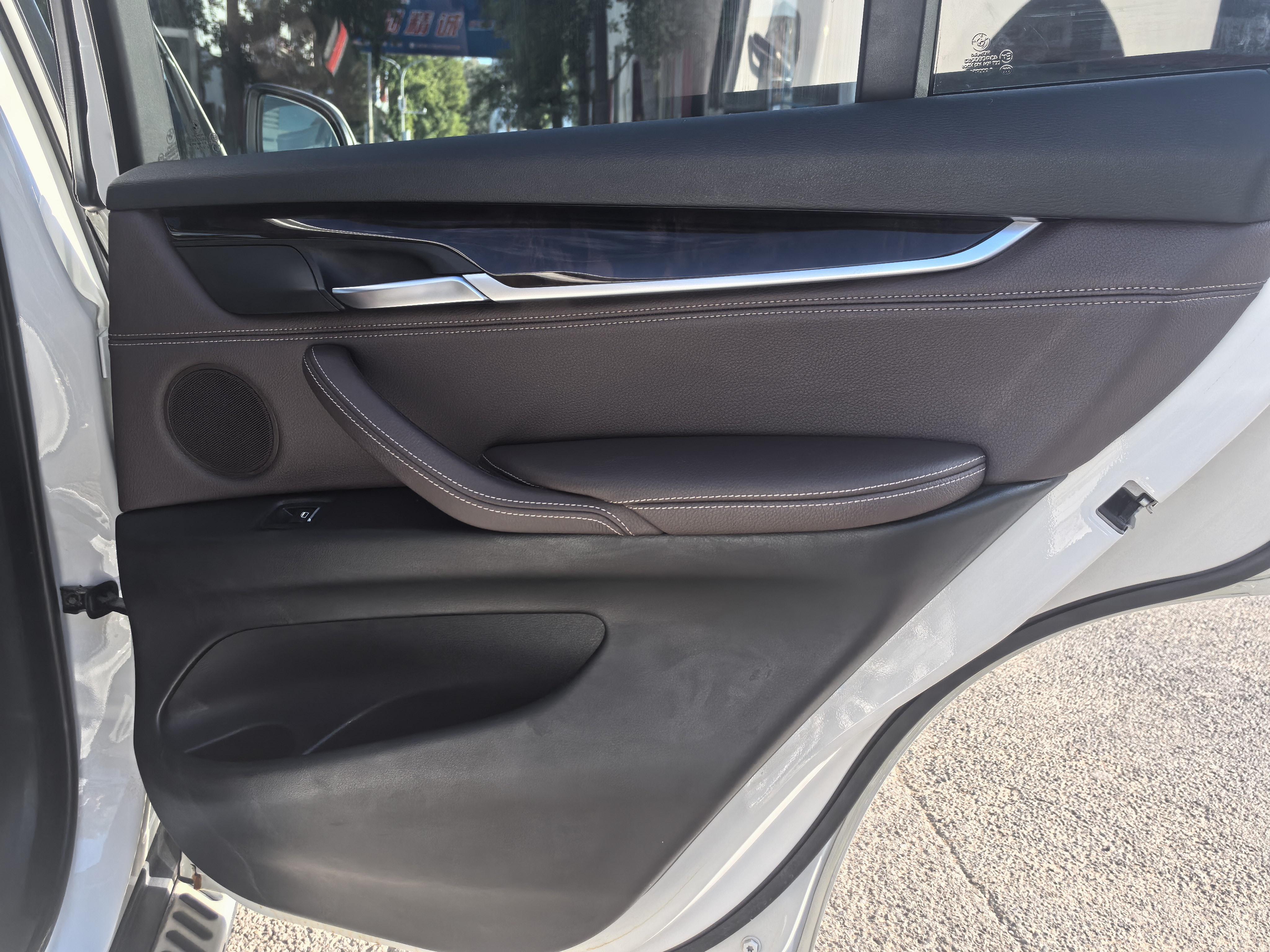 BMW X5 2014 thumb 8
