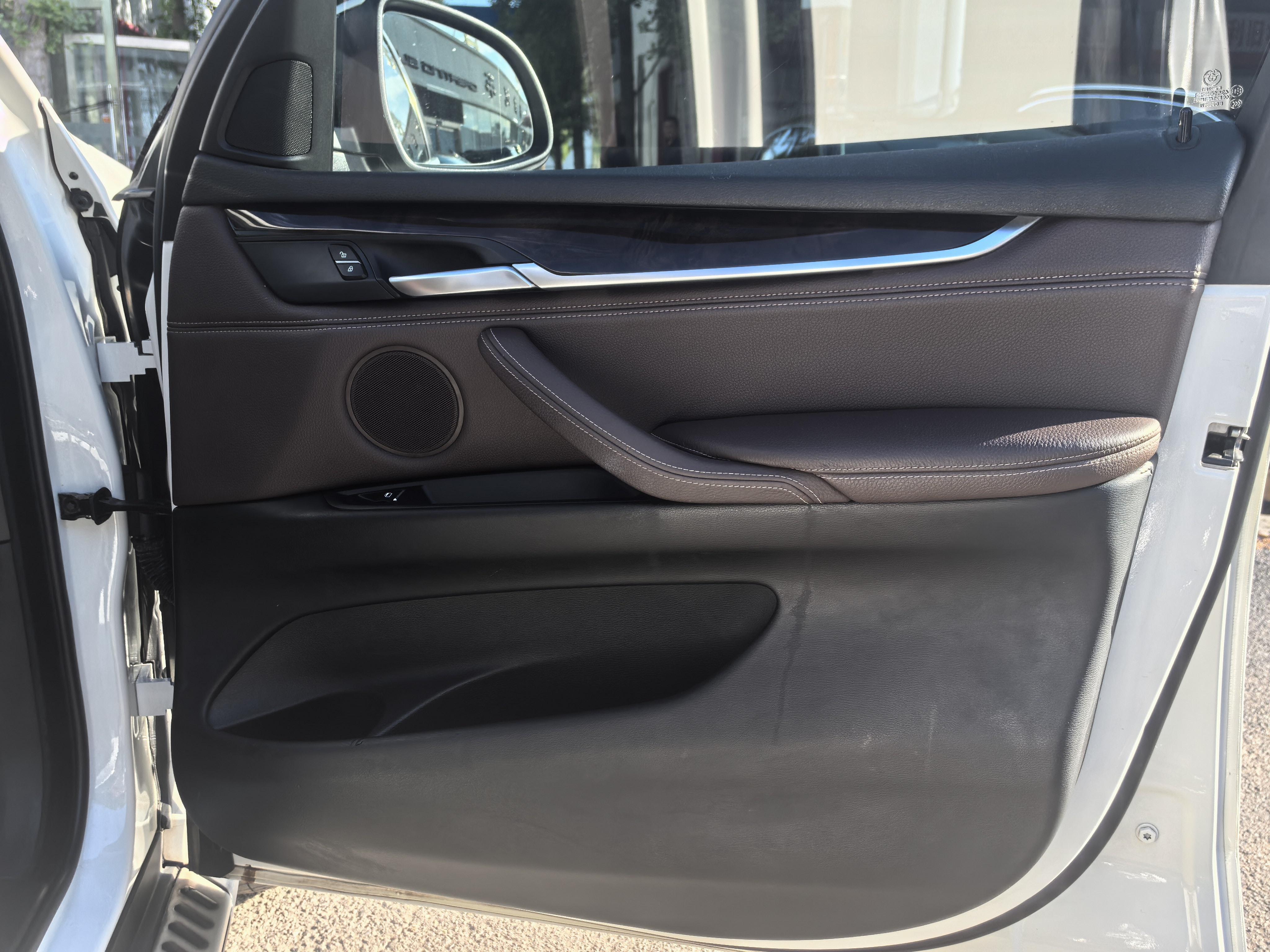 BMW X5 2014 thumb 12