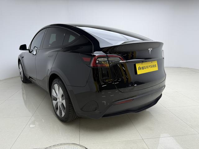 Tesla Model Y 2022 thumb 3