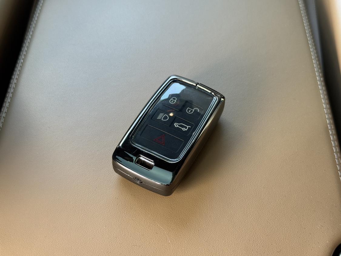 Land Rover Range Rover 2024 thumb 4