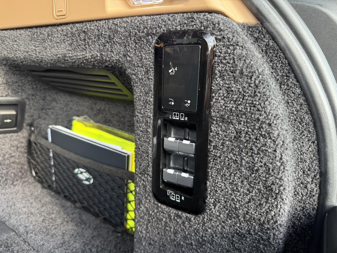 Land Rover Range Rover 2024 thumb 7
