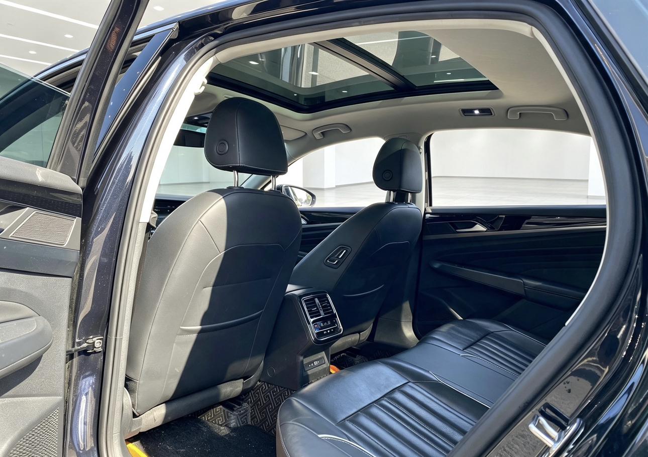 Volkswagen Passat (North America and China) 2023 thumb 7