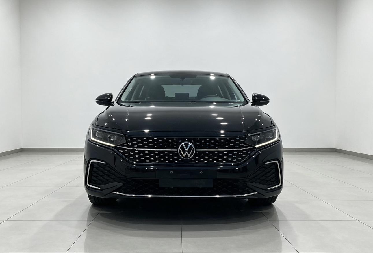 Volkswagen Passat (North America and China) 2023 thumb 9