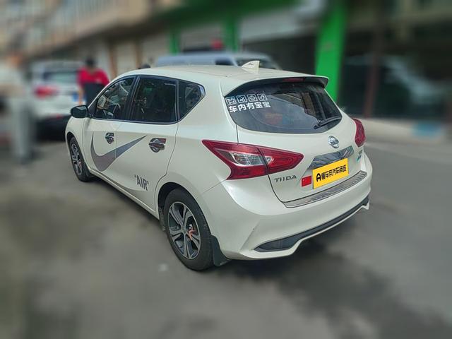 Nissan Tiida 2019 thumb 2