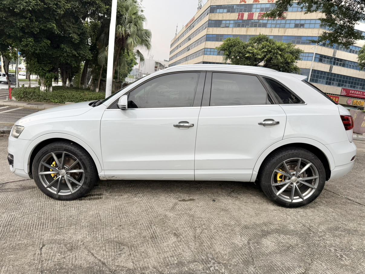 Audi Q3 2013 thumb 2