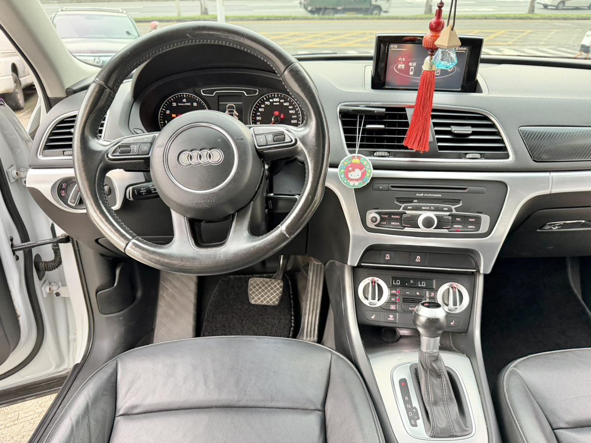 Audi Q3 2013 thumb 9