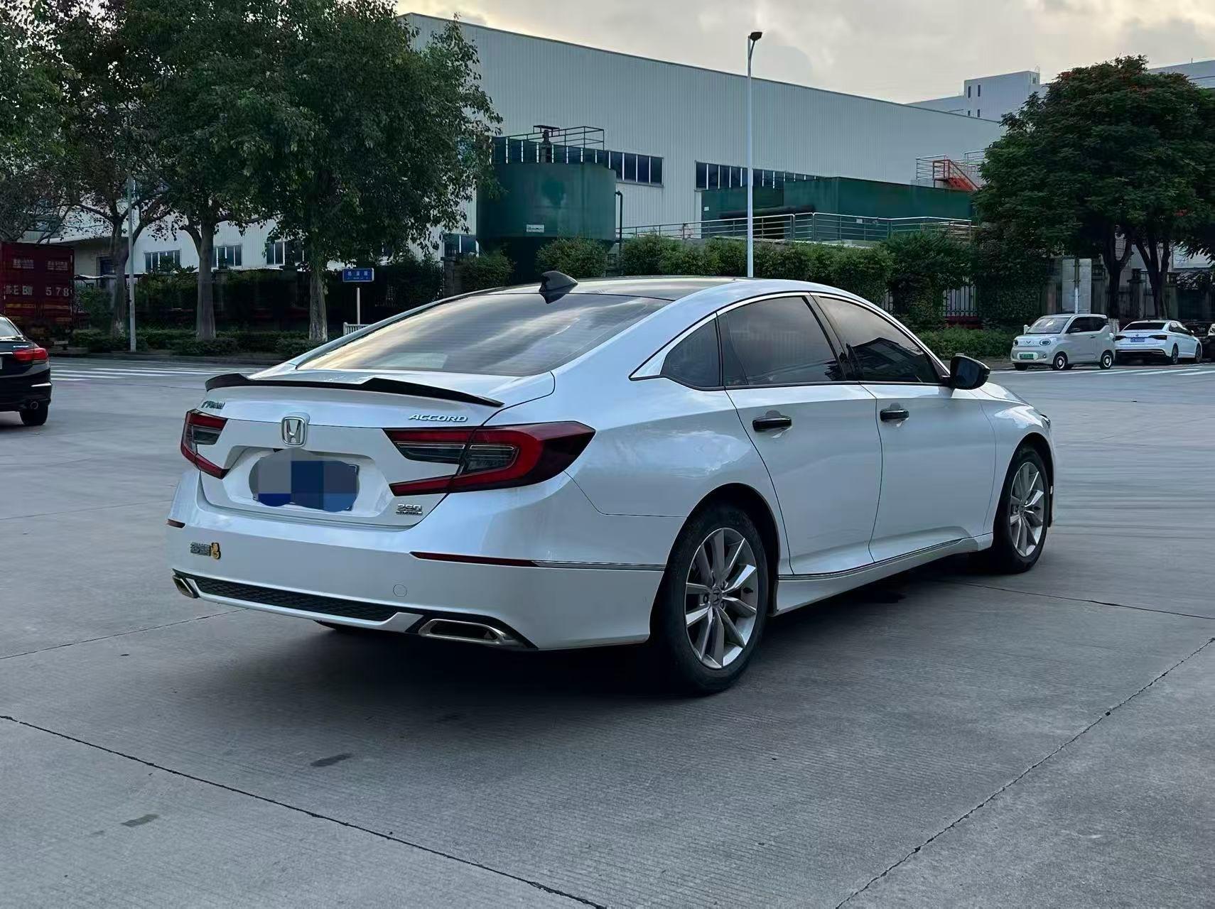 Honda Accord 2022 thumb 4