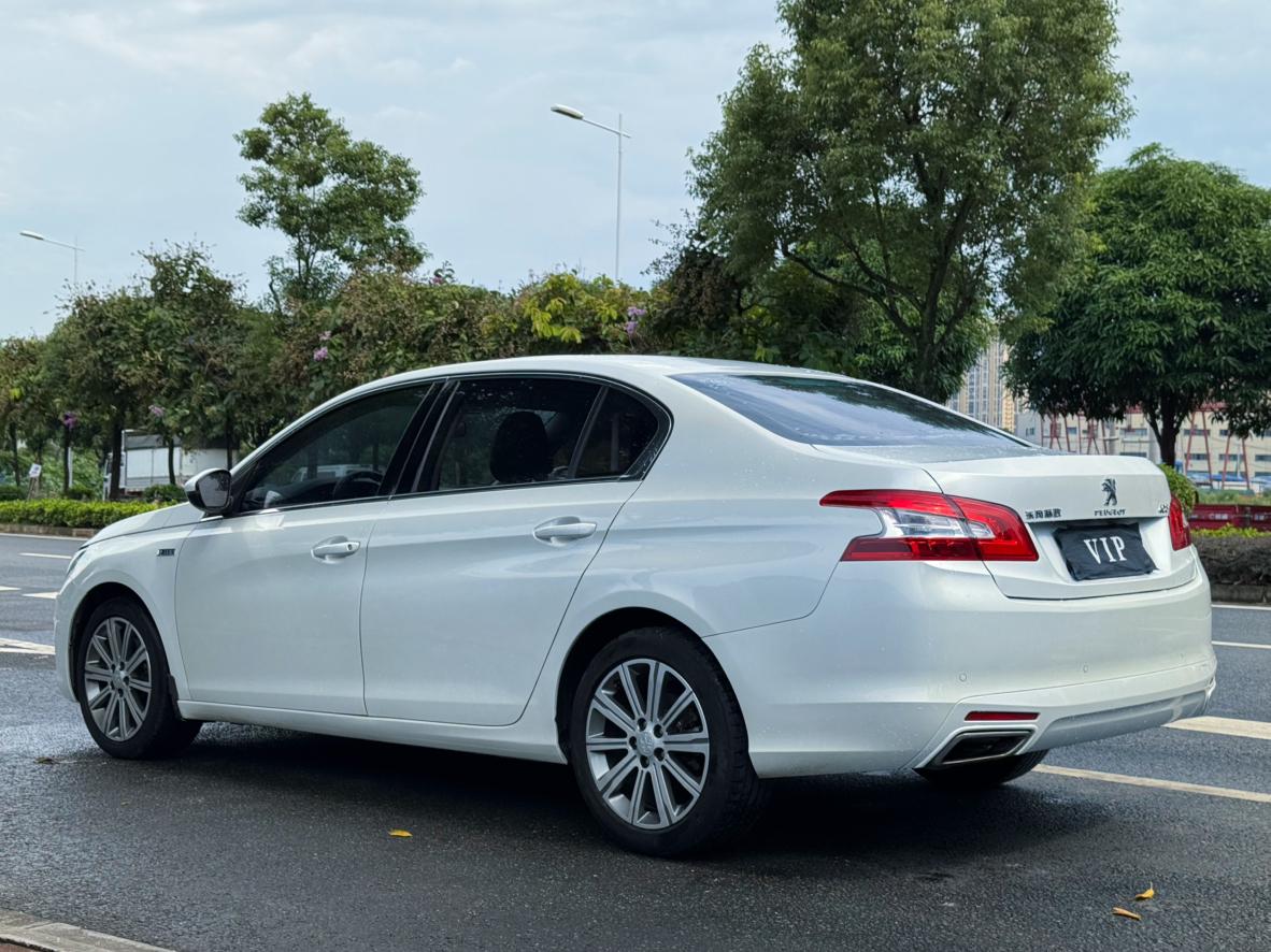 Peugeot 408 2016 thumb 2