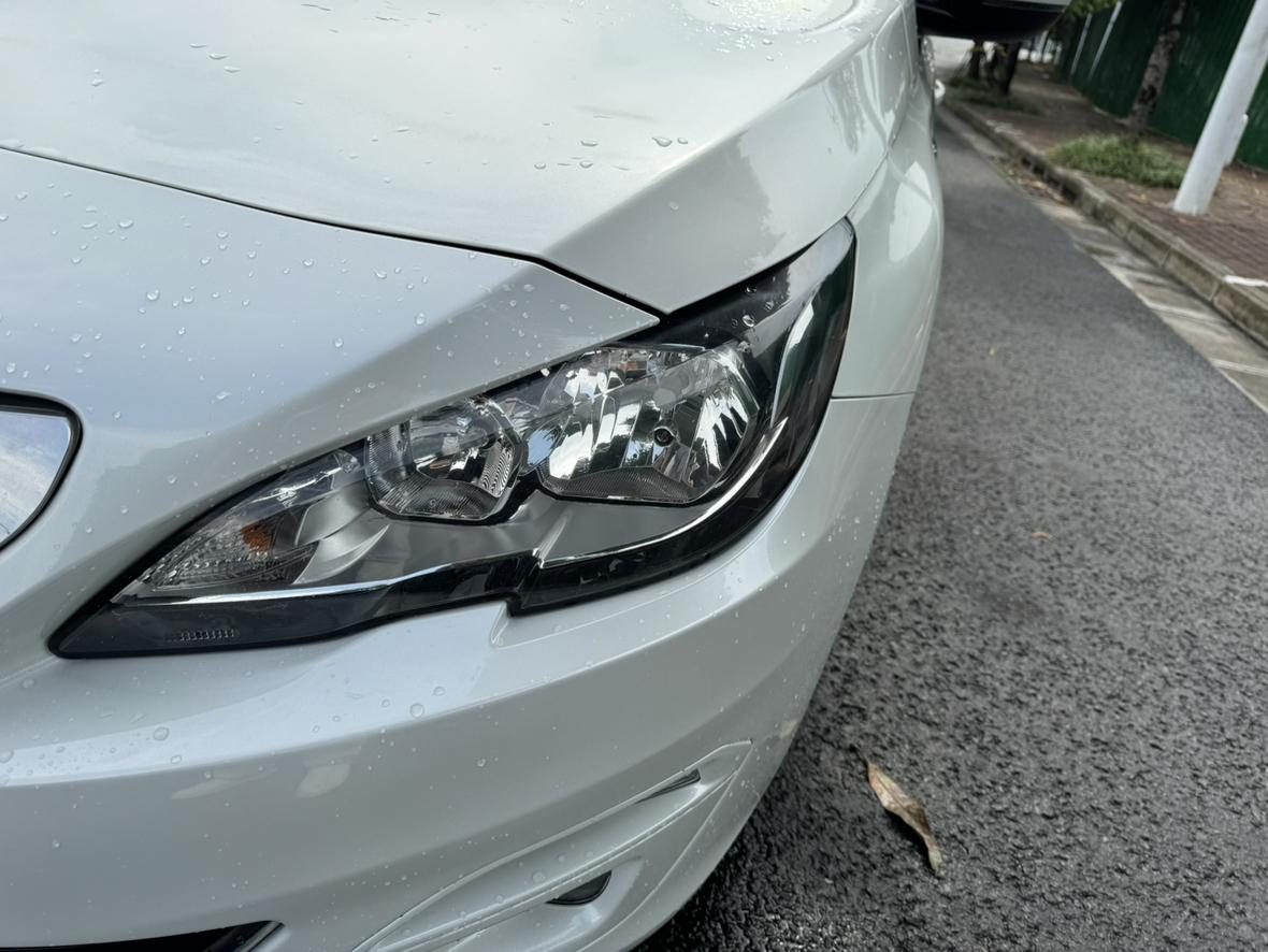 Peugeot 408 2016 thumb 6