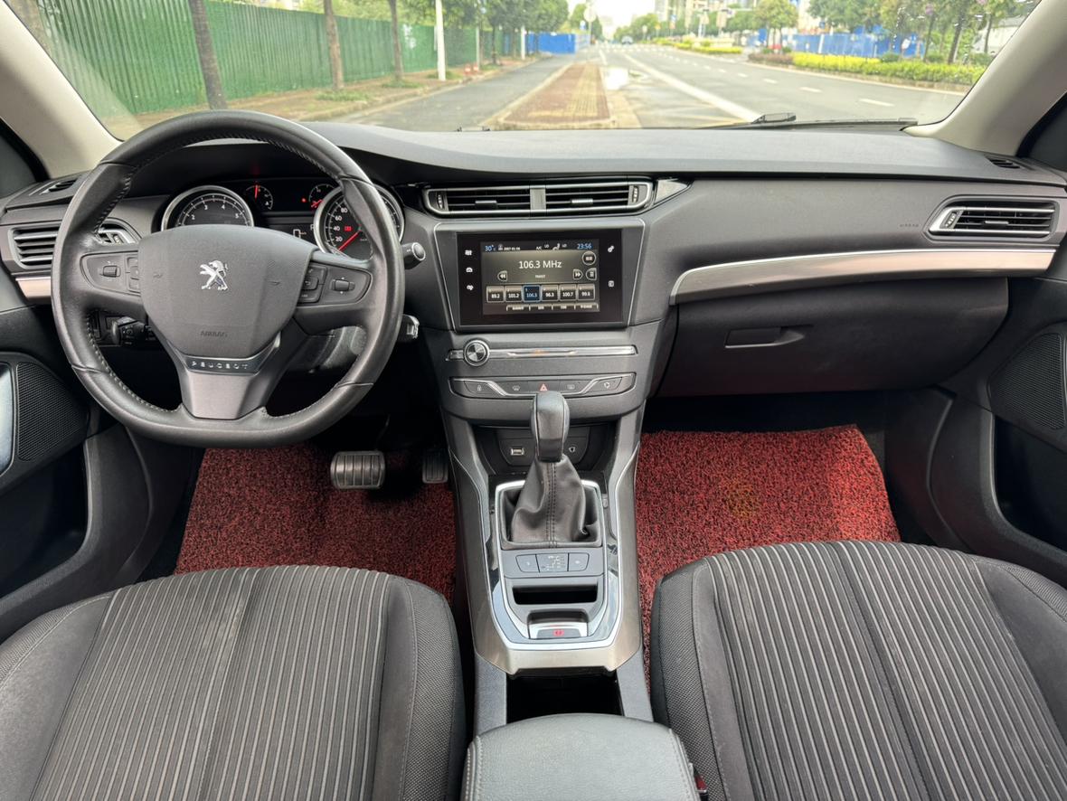 Peugeot 408 2016 thumb 11