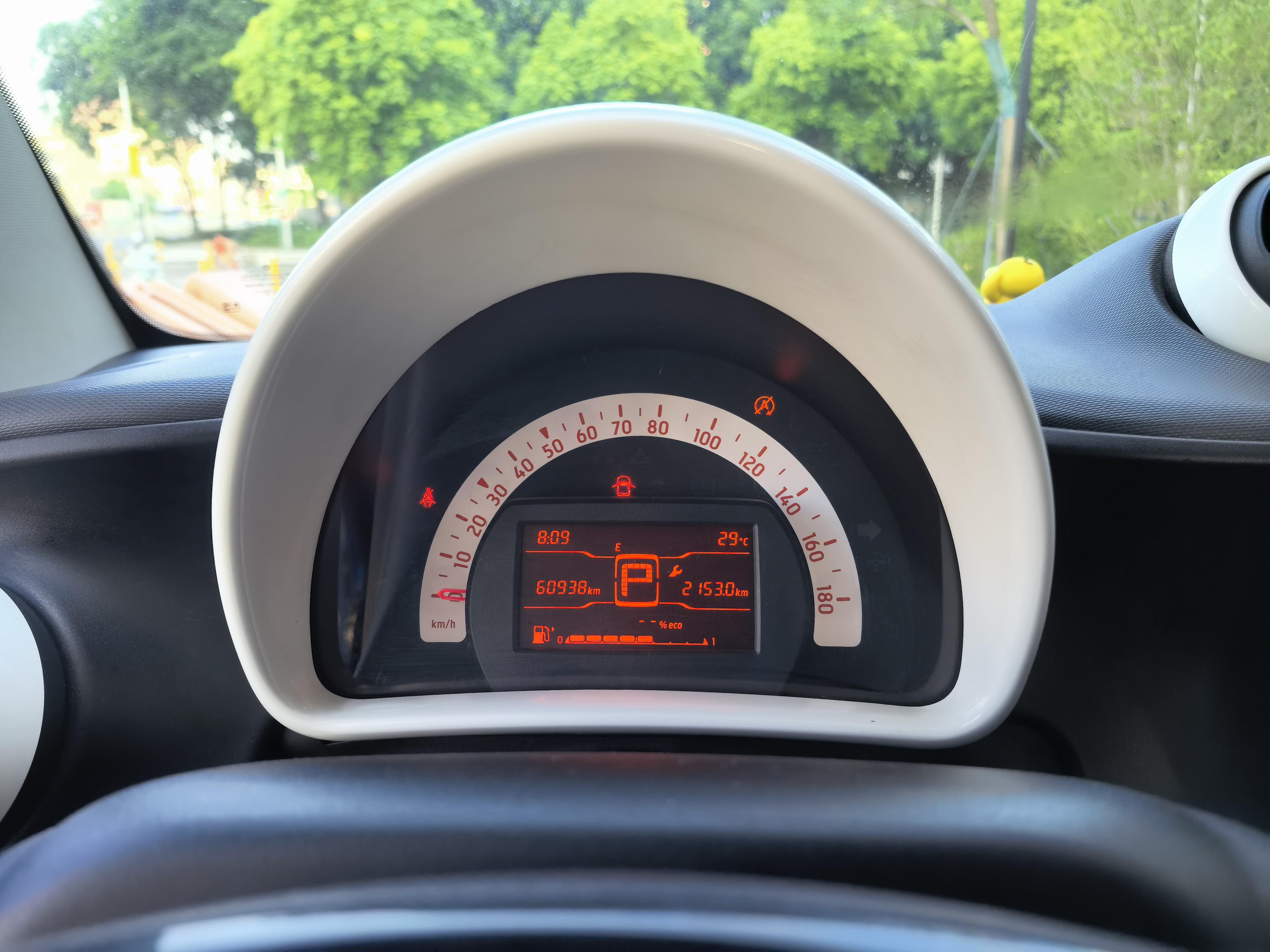 Smart Fortwo 2015 thumb 10