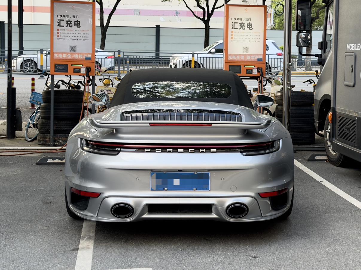 Porsche 911 2020 thumb 3