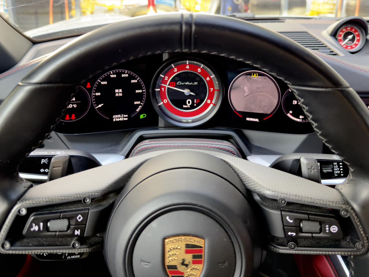 Porsche 911 2020 thumb 10