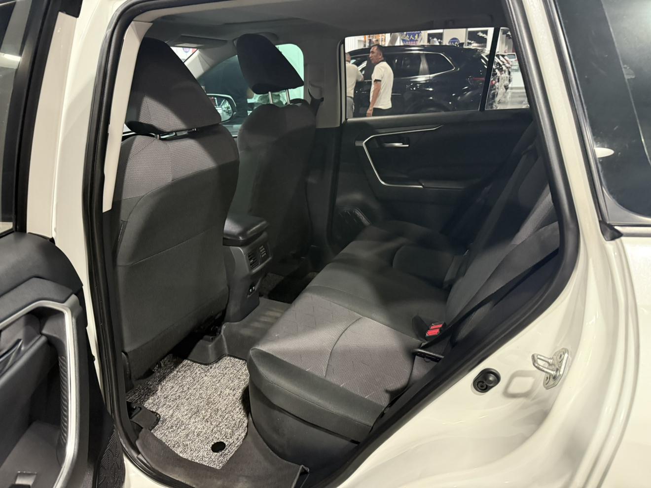 Toyota RAV4 2020 thumb 7