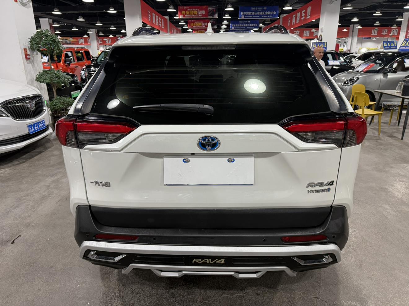 Toyota RAV4 2020 thumb 12
