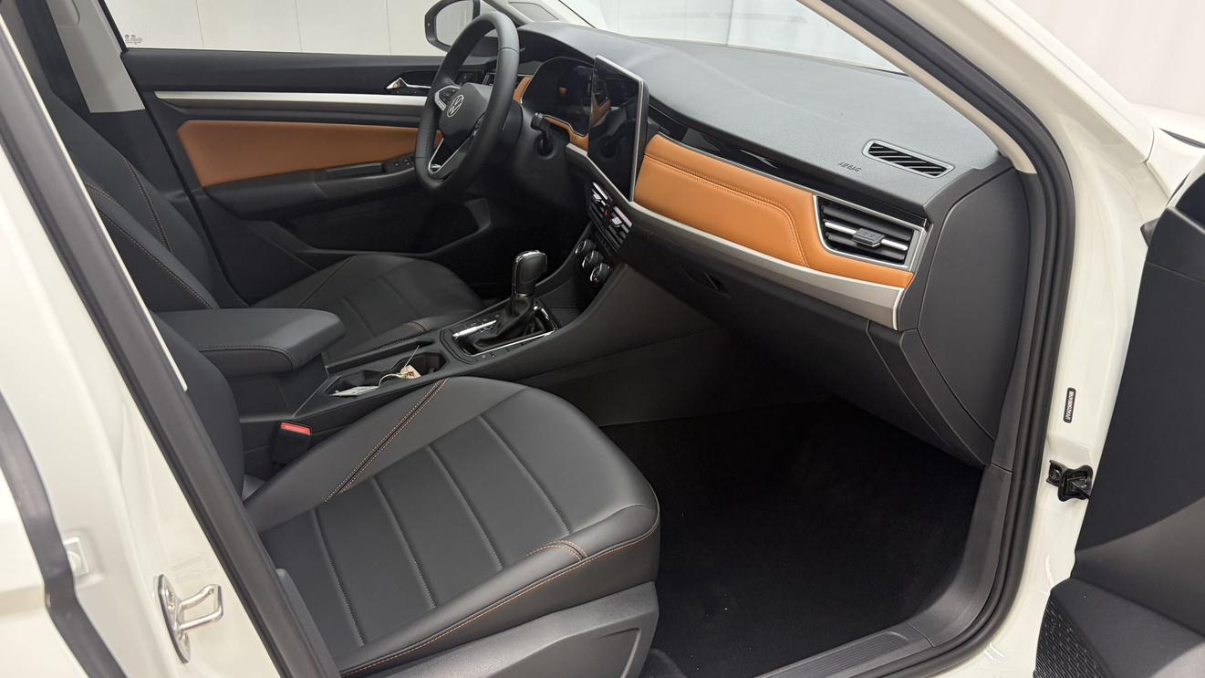 Volkswagen Bora 2023 thumb 6