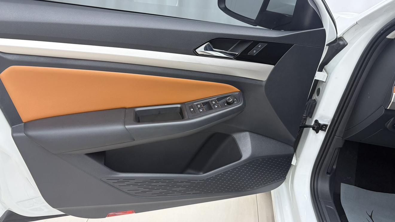 Volkswagen Bora 2023 thumb 7