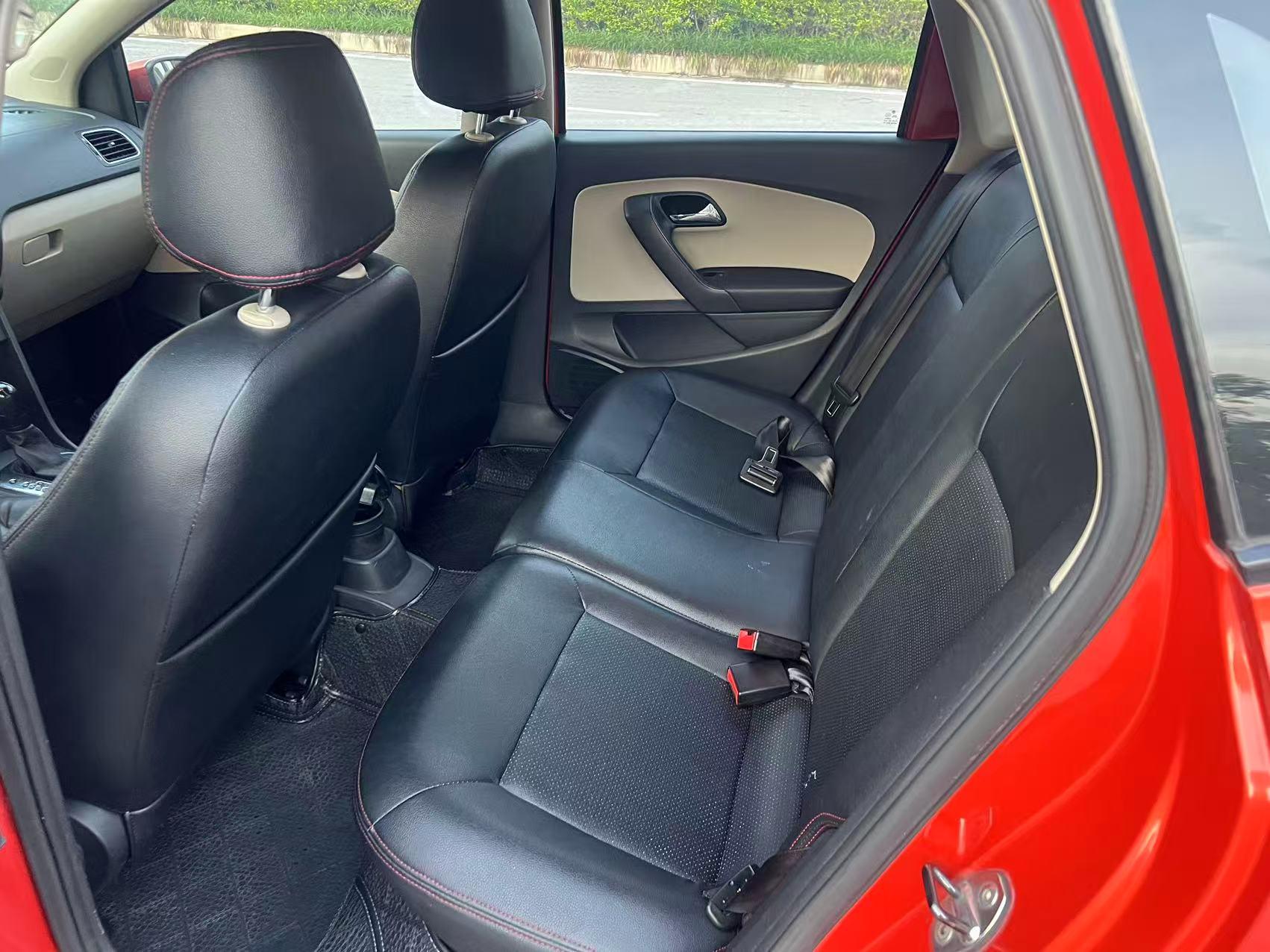 Volkswagen Polo 2011 thumb 7